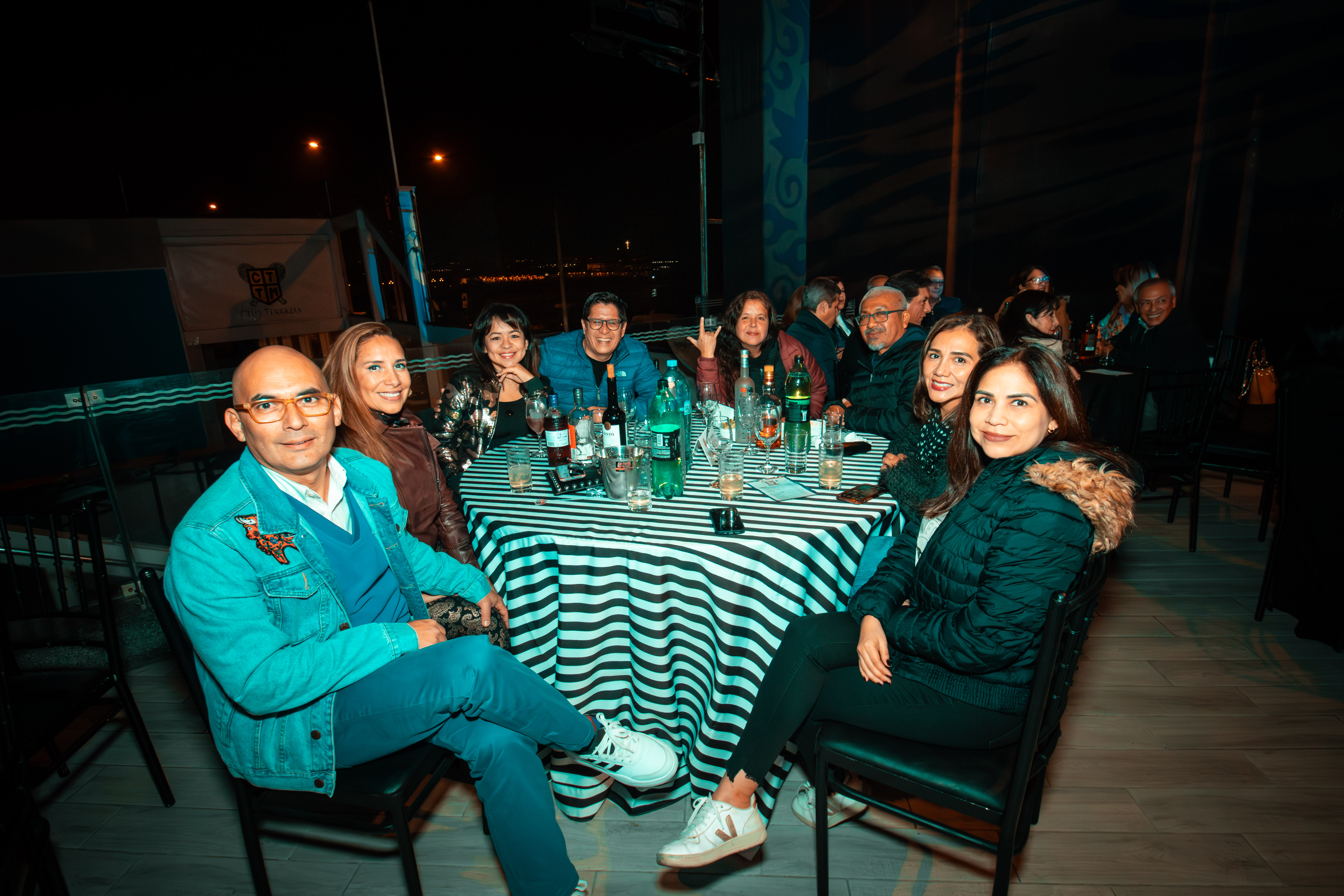 NOCHE DE ROCK FRENTE AL MAR 